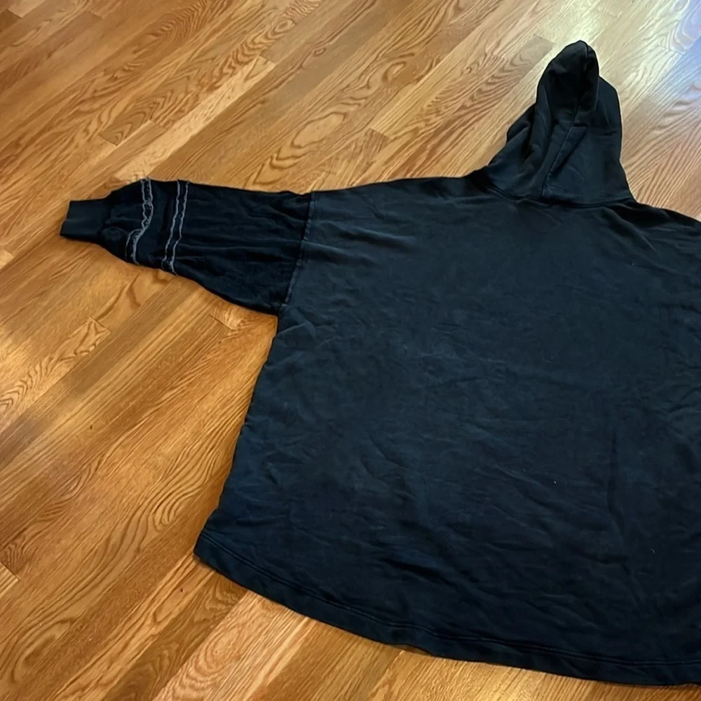 Free People Last Call Sweatshirt in Washed Black Size Large NWT